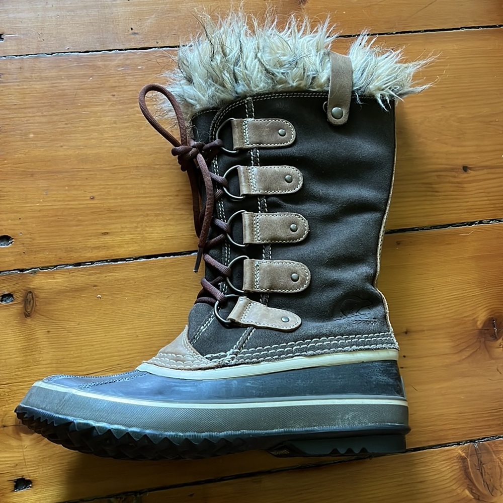 Sorel Joan of Arctic winter boots